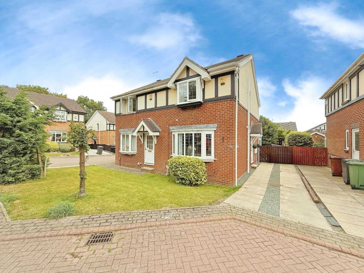 3 bedroom House for sale in Earlswood Mead, Pudsey