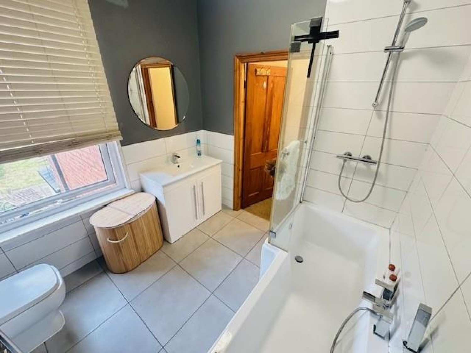 3 bedroom House to let in Coles Lane, Sutton Coldfield