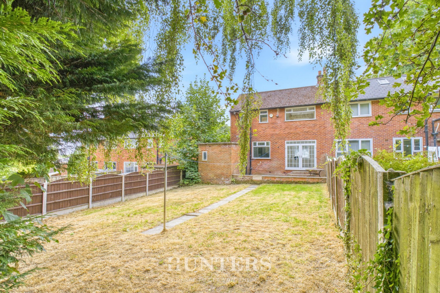 2 bedroom House for sale in Sherbourne Road, Middleton, Manchester, M24
