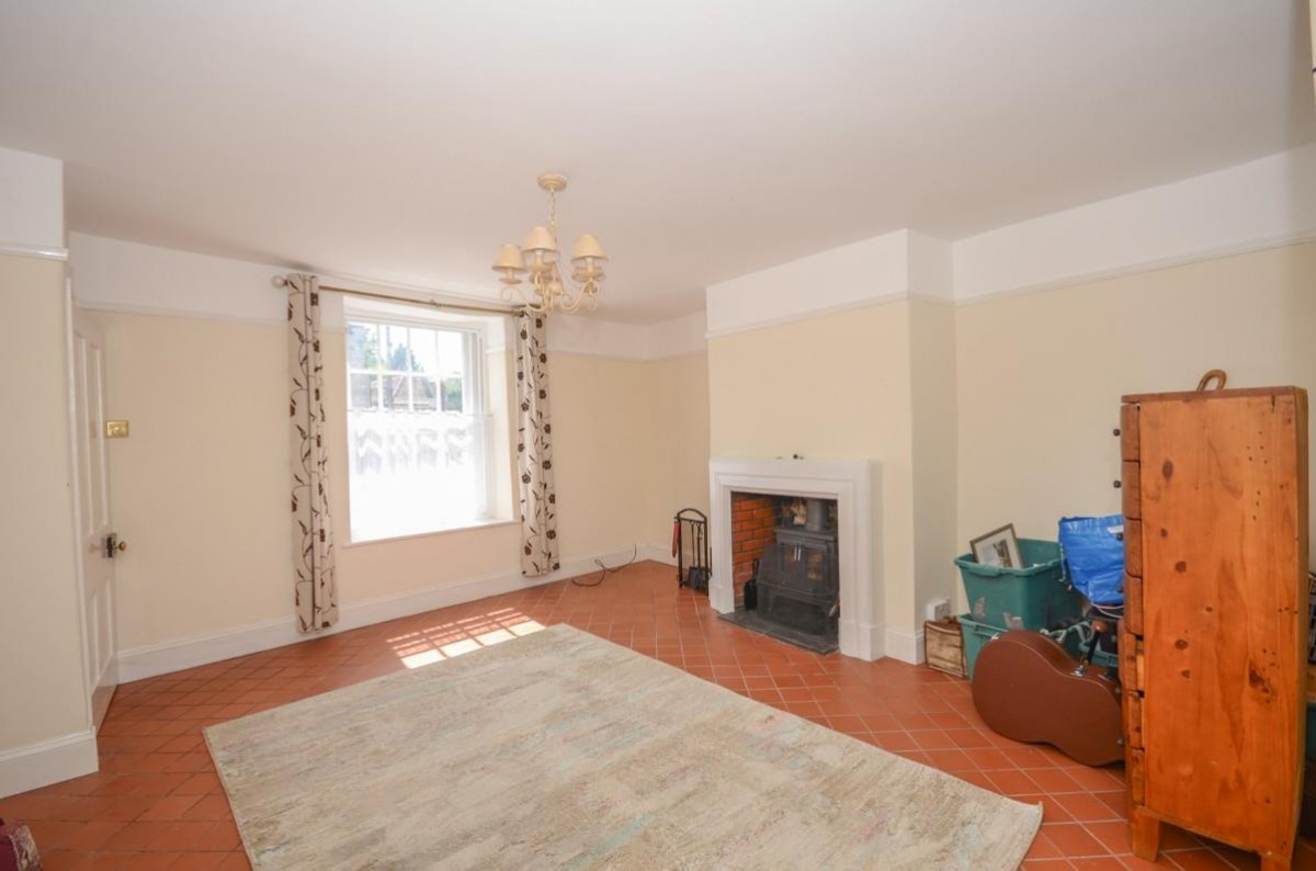 Abson Road, Pucklechurch, Bristol, BS16 9RH