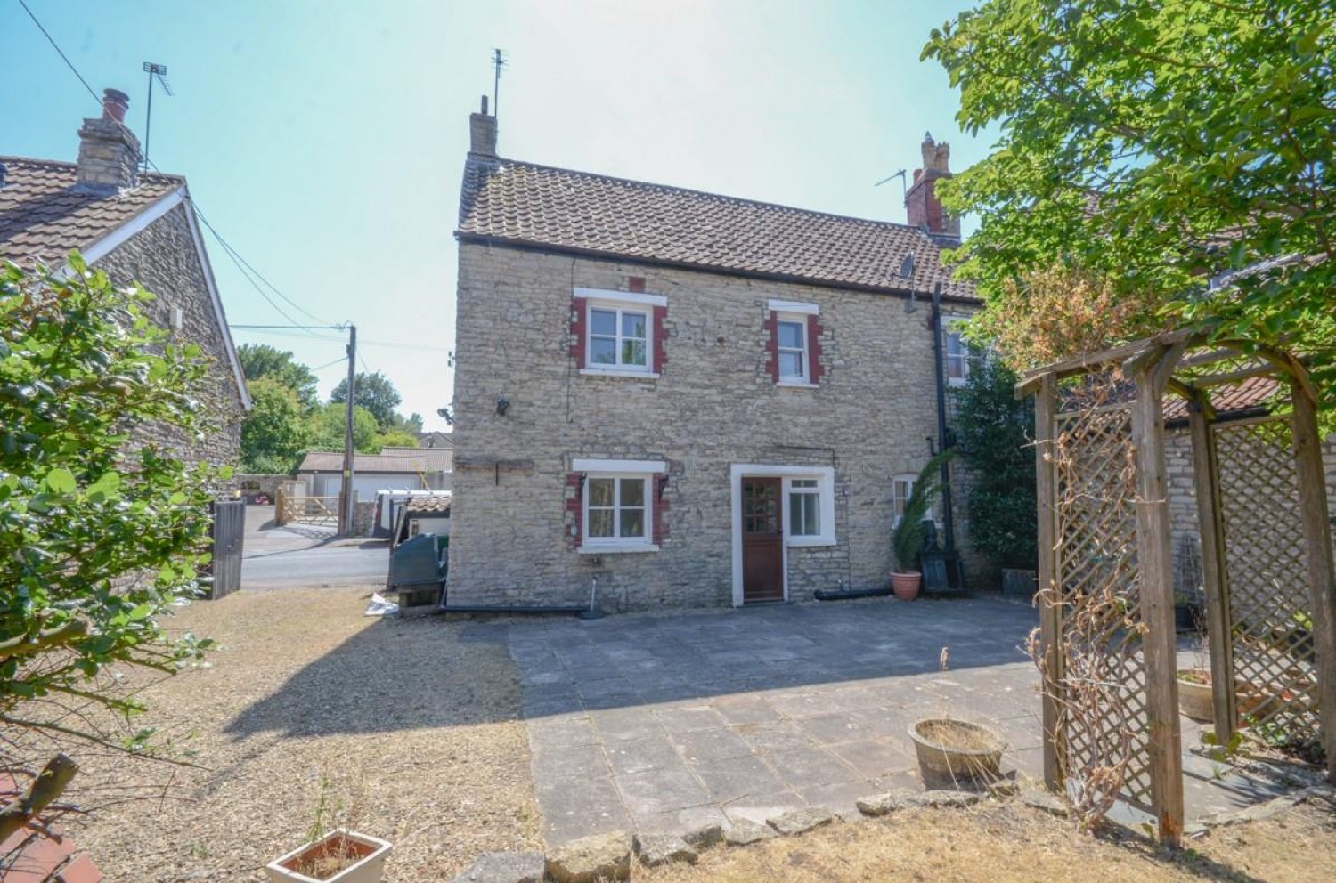 3 bedroom House for sale in Abson Road, Pucklechurch, Bristol, BS16 9RH