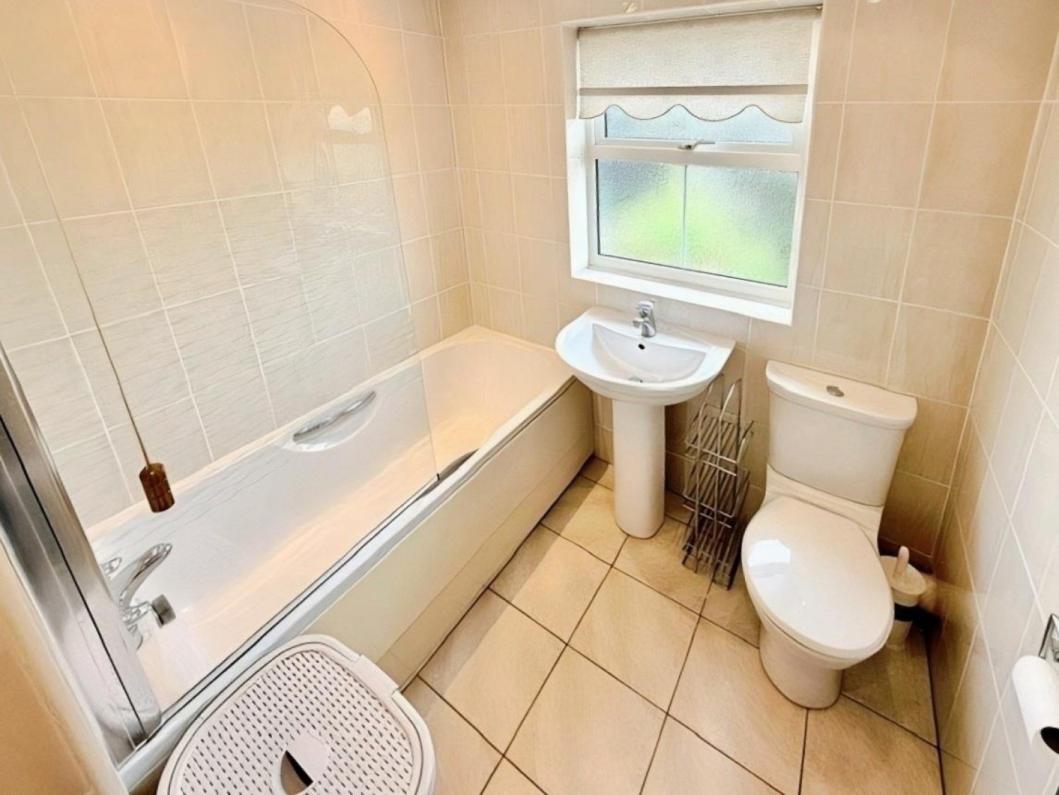 3 bedroom House to let in St. Simons Close, Sutton Coldfield
