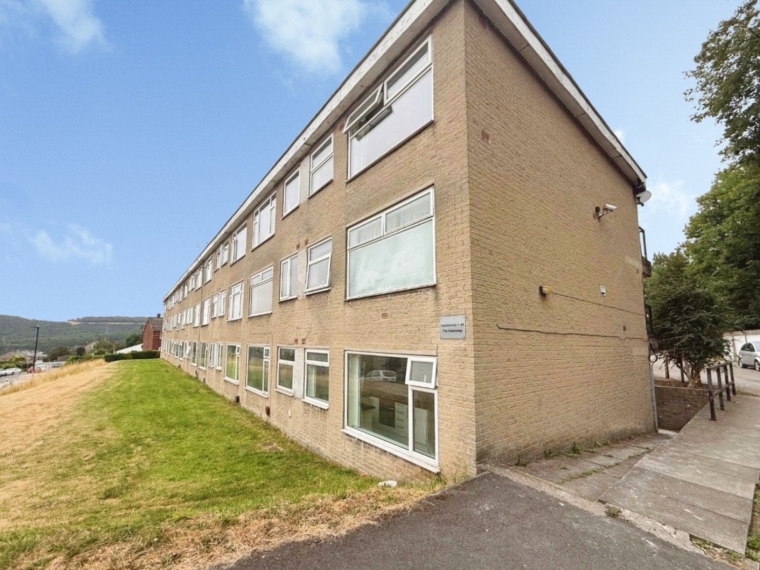 1 bedroom Flat for sale in Carr Road, Deepcar, Sheffield