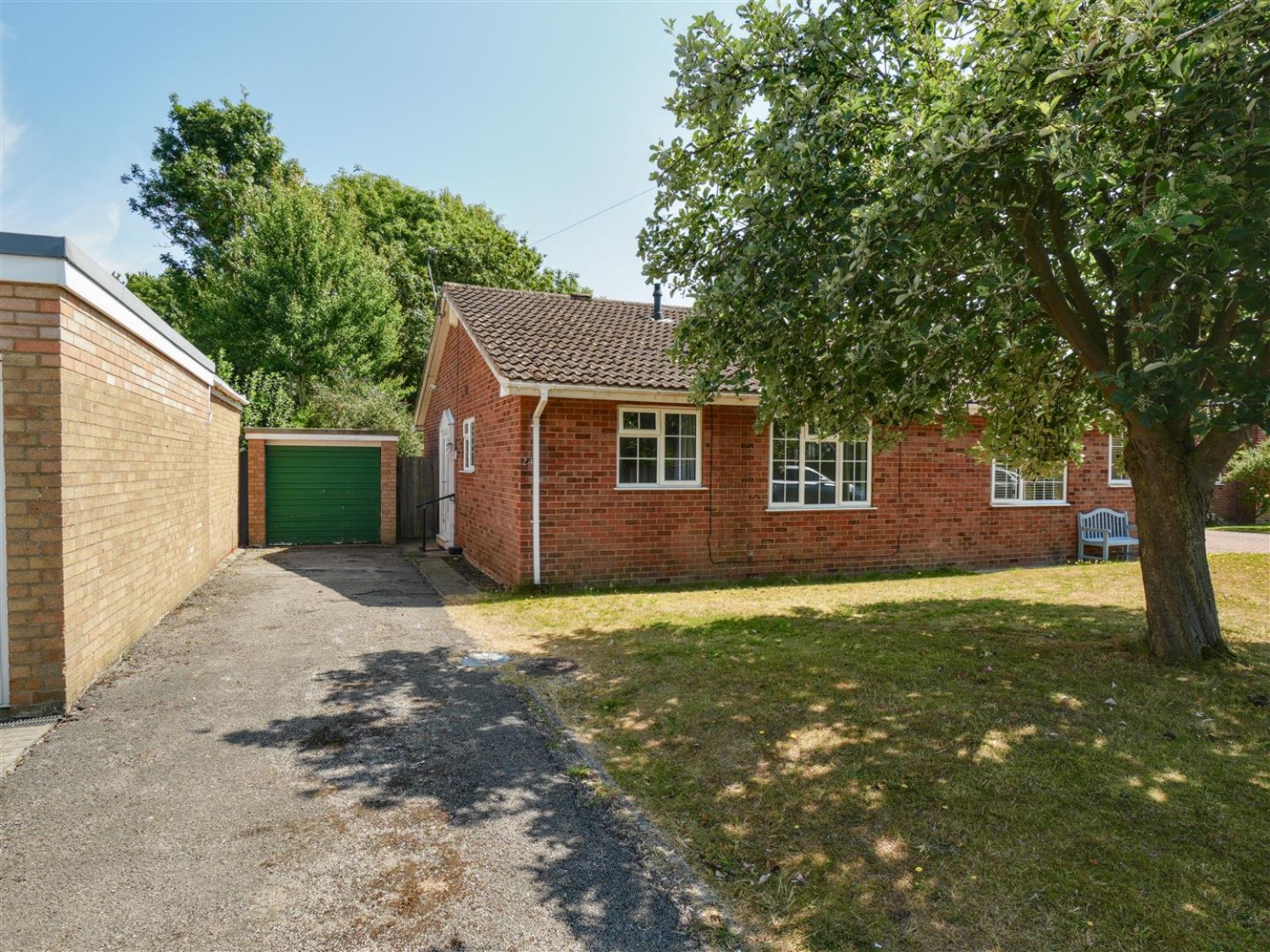 2 bedroom Bungalow for sale in Kirklands, Strensall, York