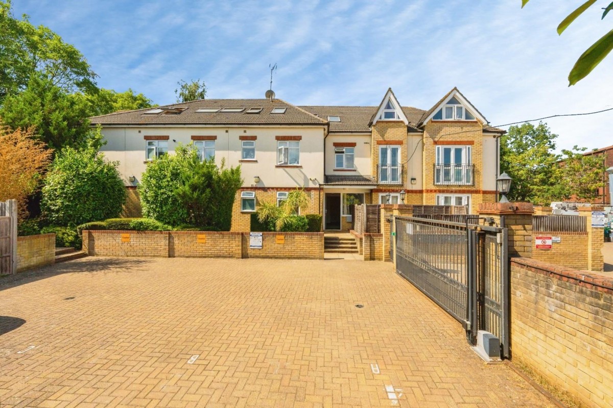 Whitefriars Drive, Harrow