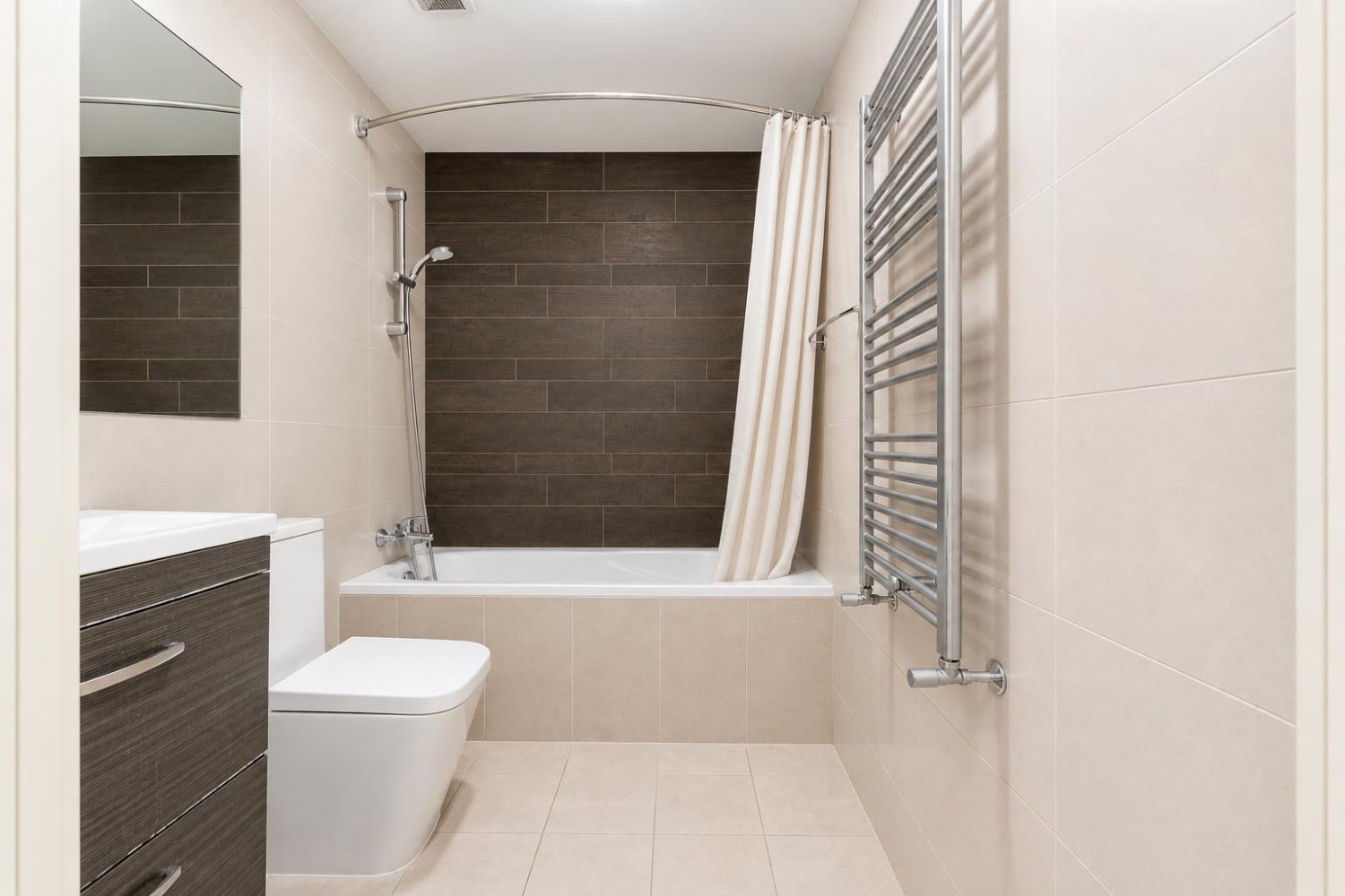 2 bedroom Flat for sale in Whitefriars Drive, Harrow