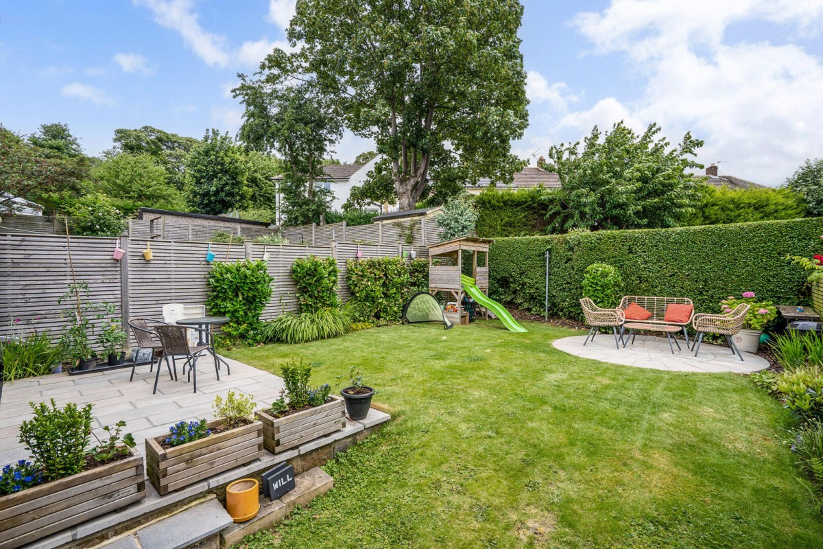 Rufford Bank, Yeadon, Leeds