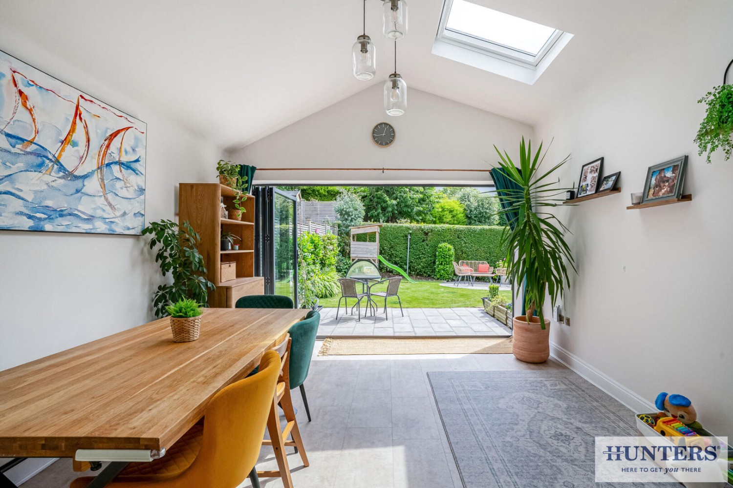 3 bedroom House to let in Rufford Bank, Yeadon, Leeds
