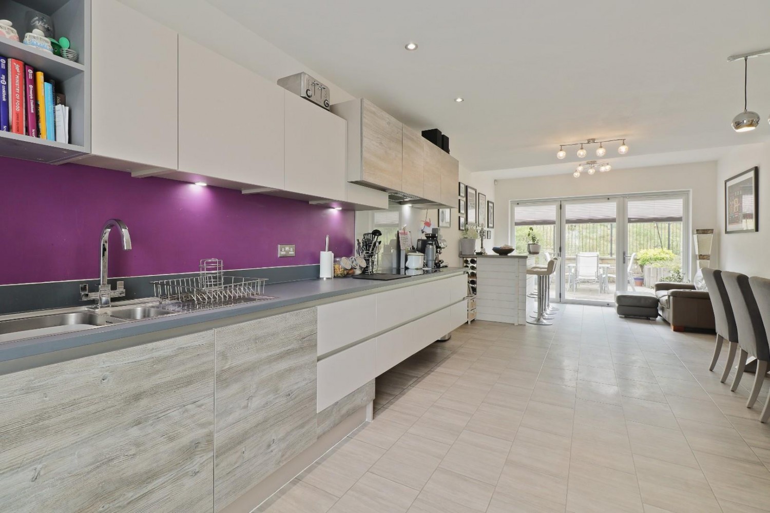 6 bedroom House for sale in Skylark Close, Stannington, Sheffield