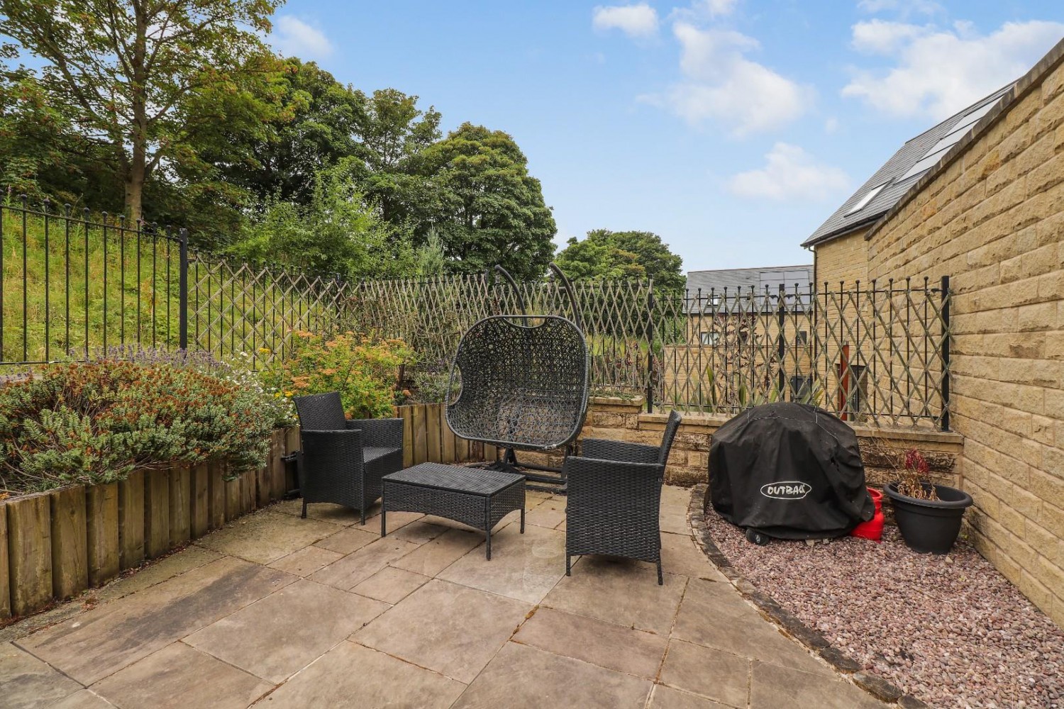 6 bedroom House for sale in Skylark Close, Stannington, Sheffield