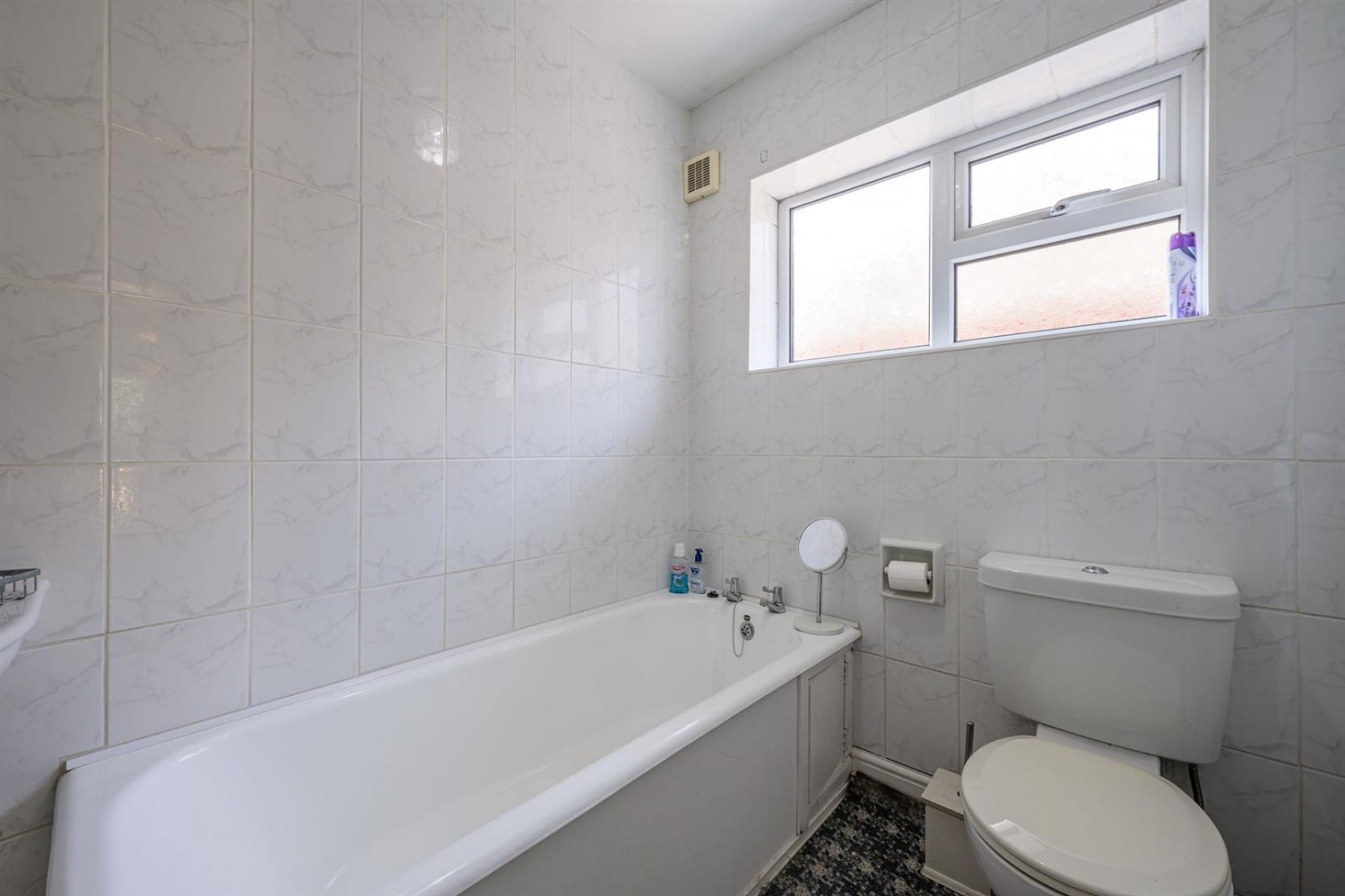 2 bedroom Bungalow for sale in Beachwood Avenue, Wall Heath, DY6 0HL