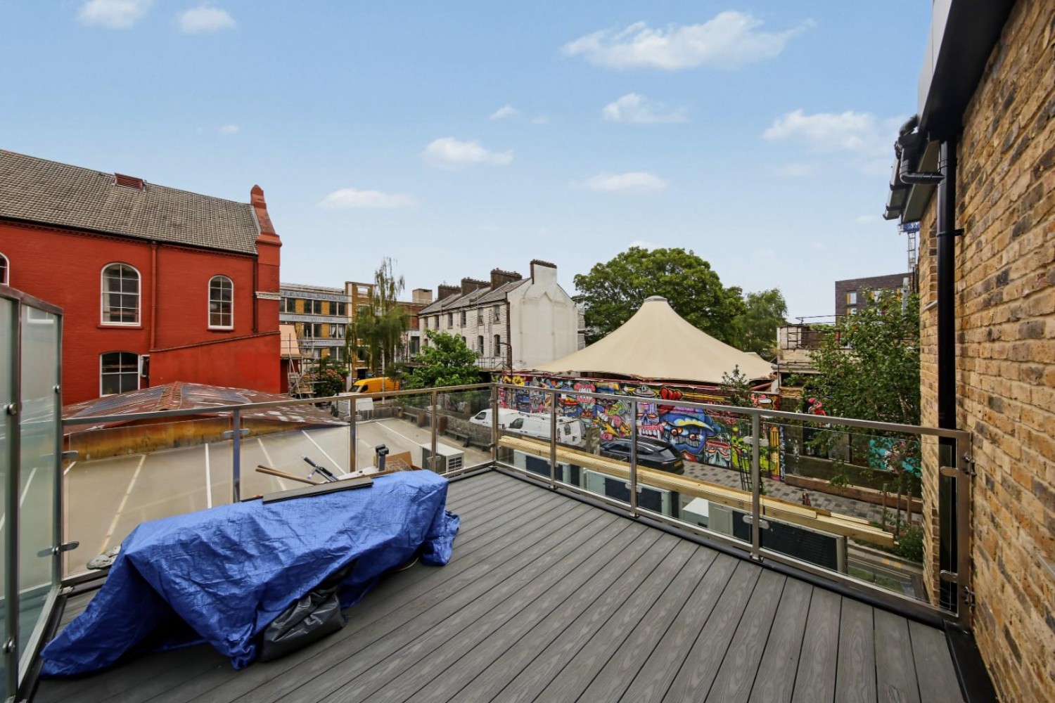 1 bedroom Flat to let in Ashwin Street, London, E8