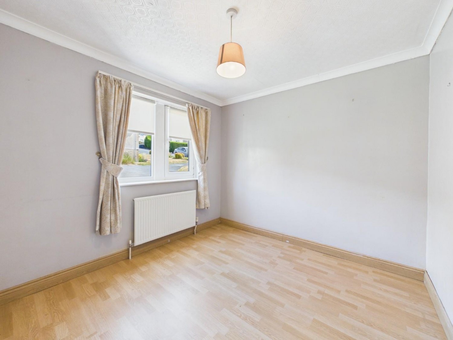 2 bedroom Bungalow for sale in Heaton Avenue, Sandbeds, Keighley