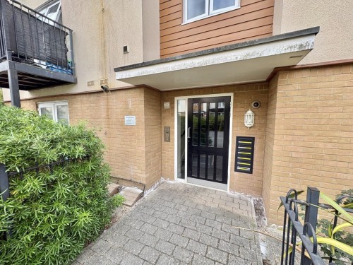 Albacore Way, Hayes