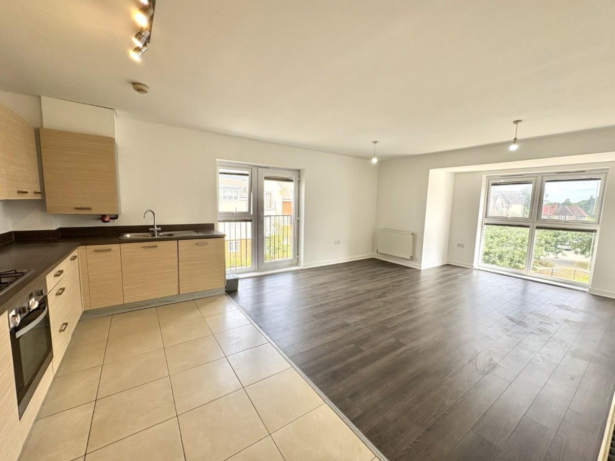 Albacore Way, Hayes