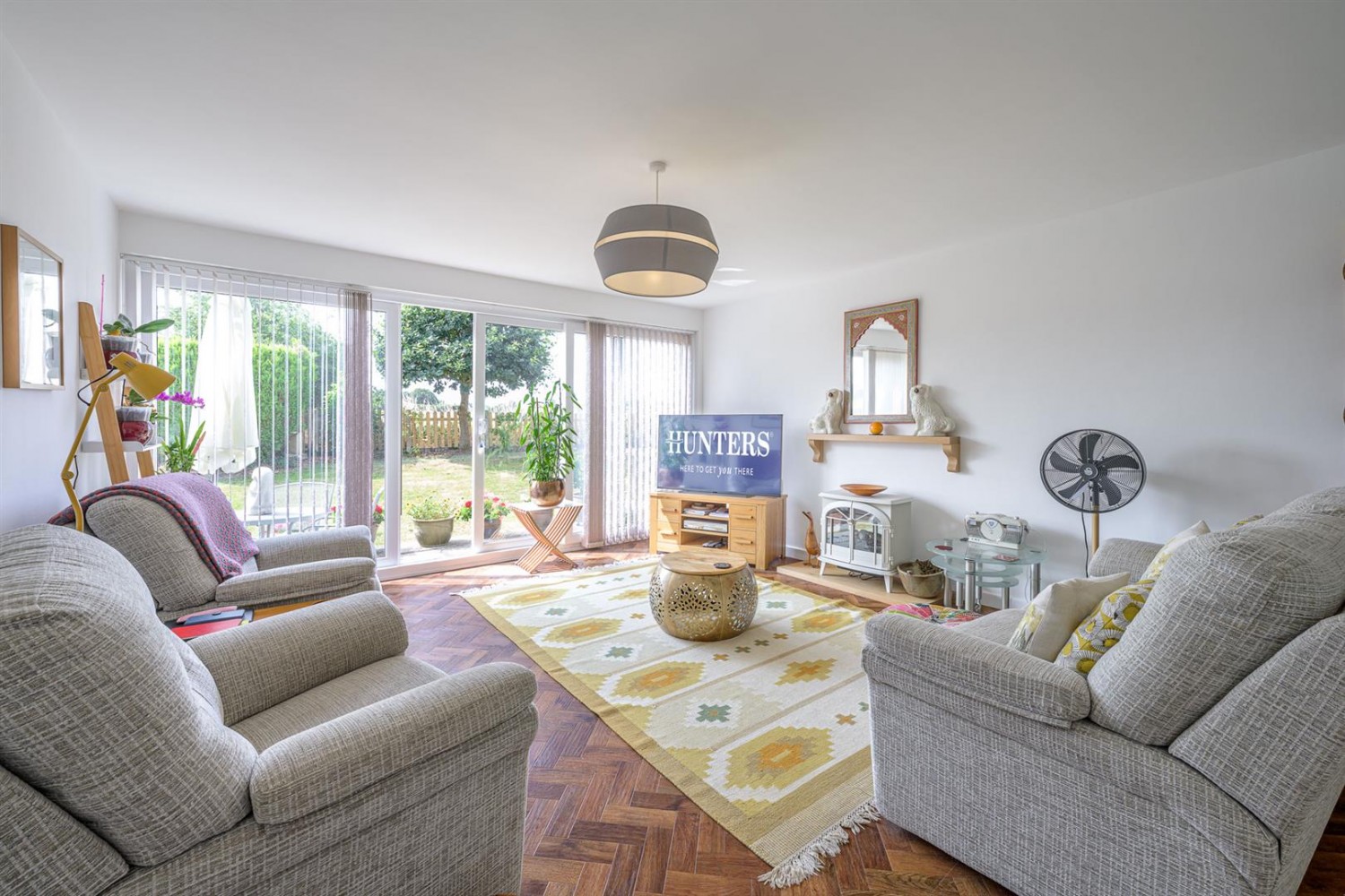 2 bedroom Flat for sale in Millpool Close, Hagley, DY9 0JN