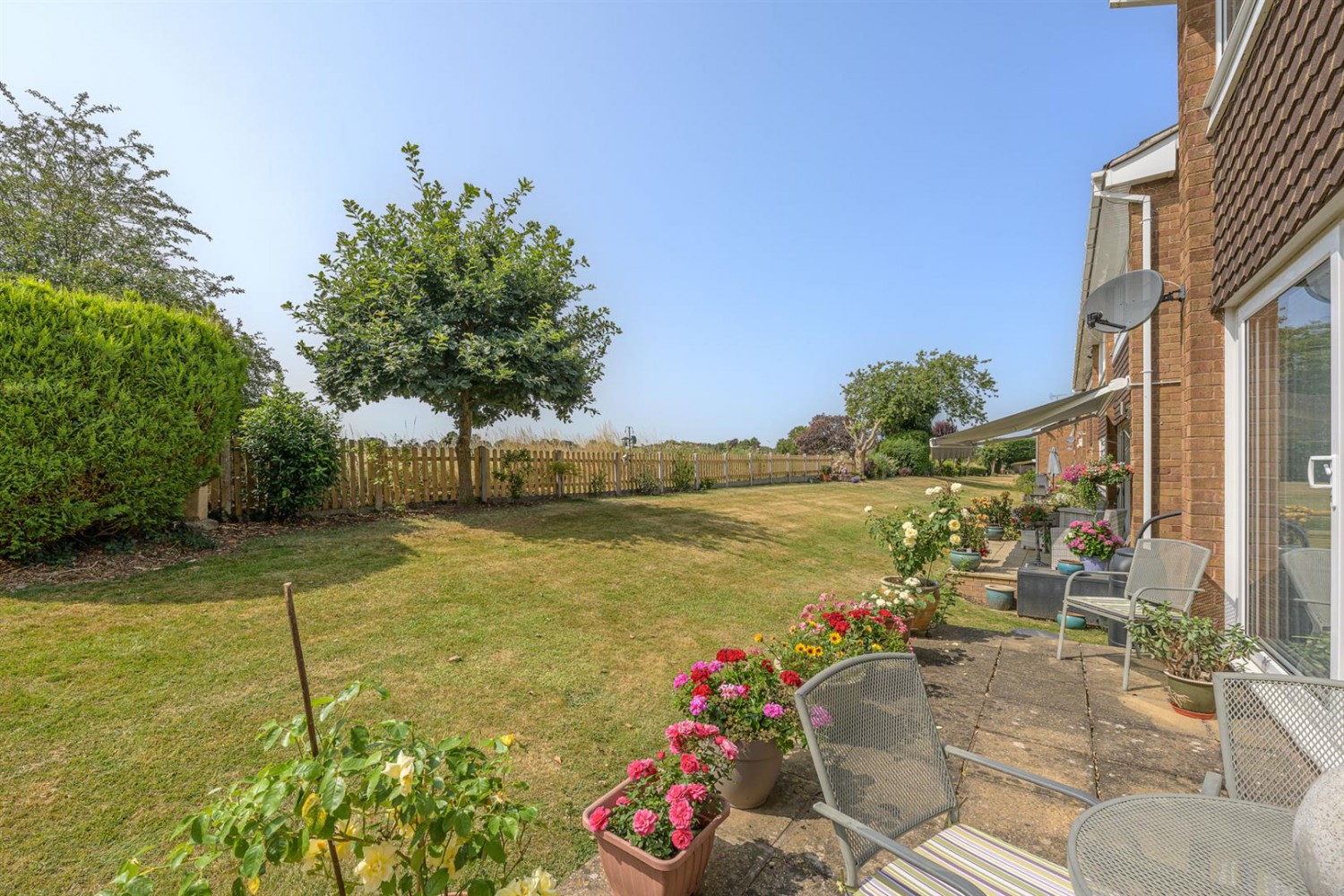 2 bedroom Flat for sale in Millpool Close, Hagley, DY9 0JN
