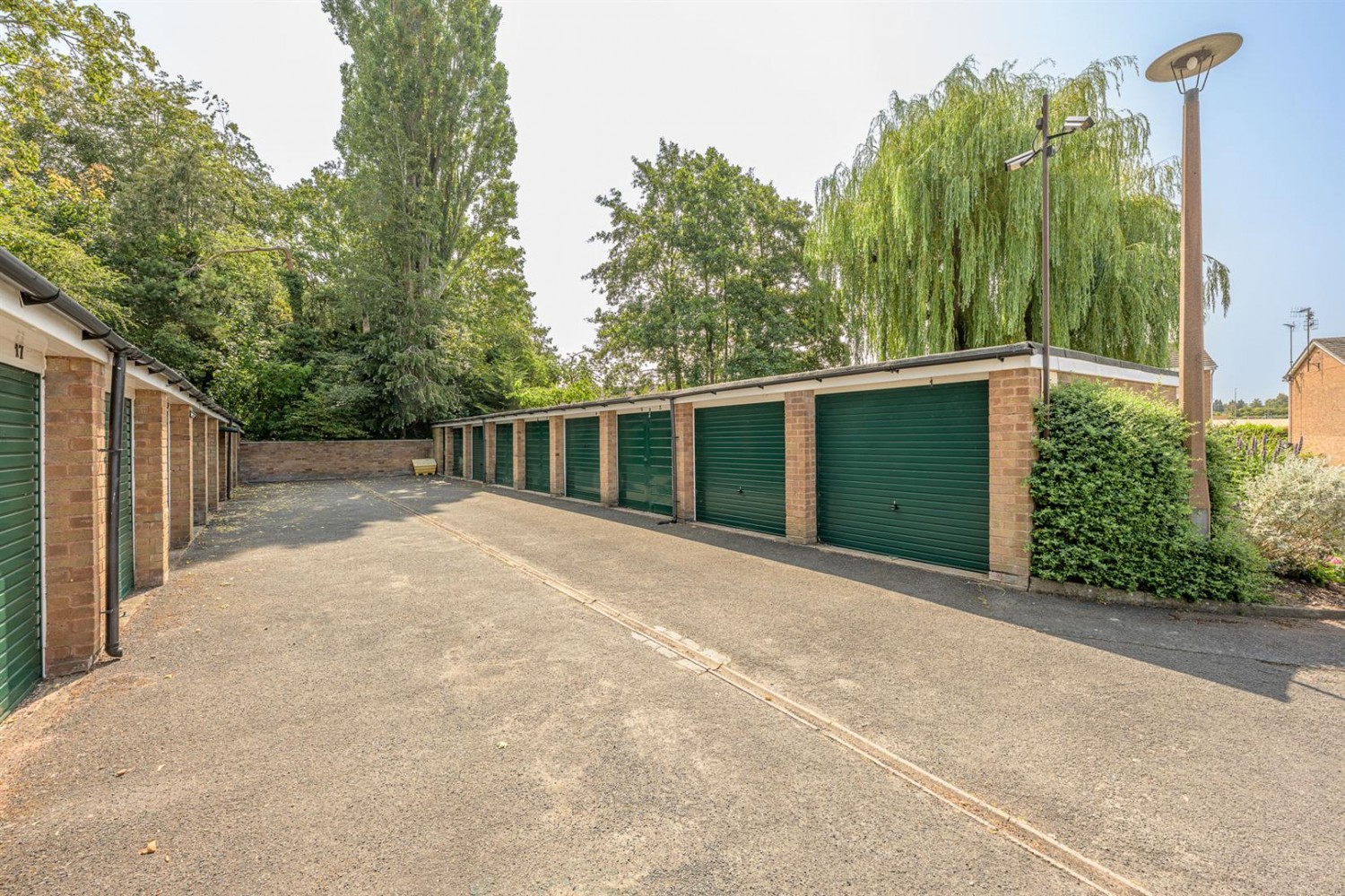 2 bedroom Flat for sale in Millpool Close, Hagley, DY9 0JN