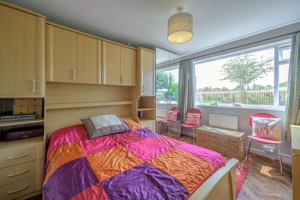 Millpool Close, Hagley, DY9 0JN