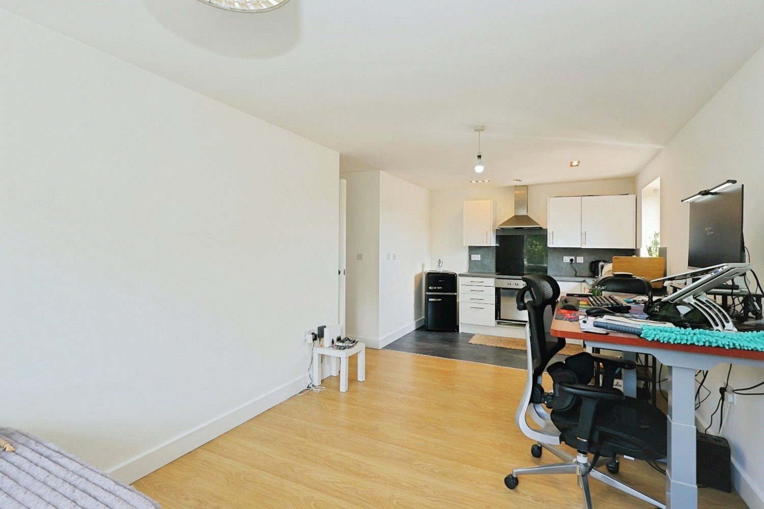 2 bedroom Flat for sale in 613 Stanningley Road, West Yorkshire, Leeds