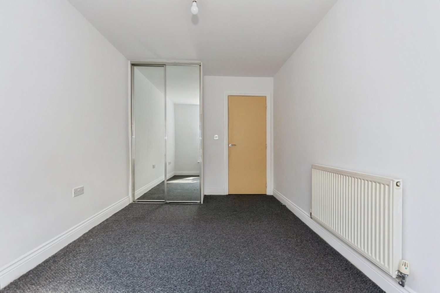 2 bedroom Flat for sale in Snitterfield Drive, Shirley, Solihull