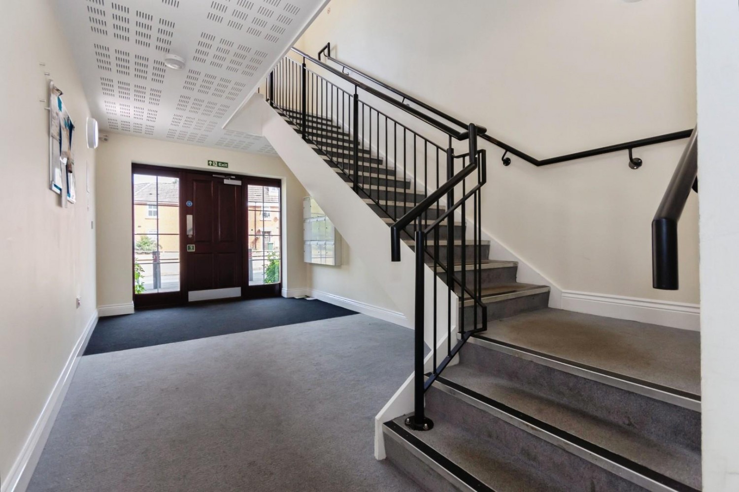 2 bedroom Flat for sale in Snitterfield Drive, Shirley, Solihull