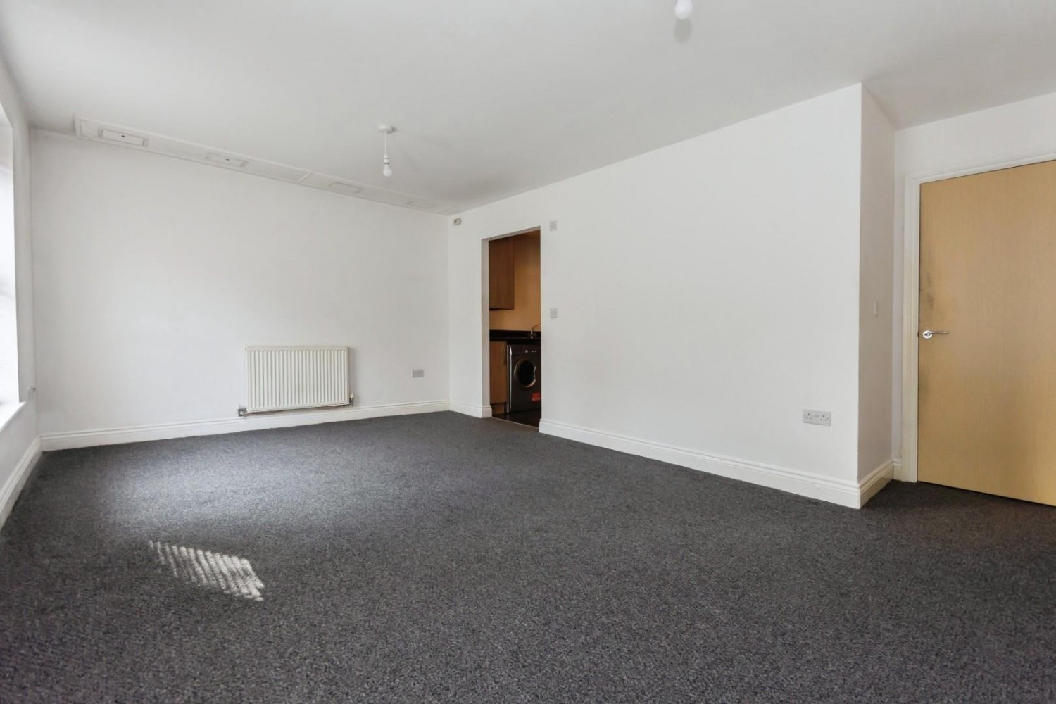 2 bedroom Flat for sale in Snitterfield Drive, Shirley, Solihull