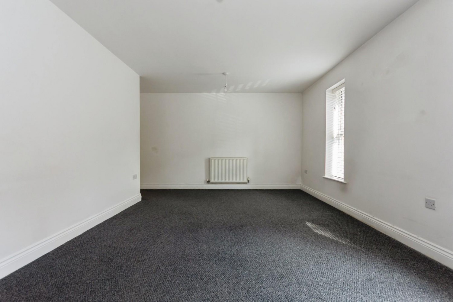 2 bedroom Flat for sale in Snitterfield Drive, Shirley, Solihull