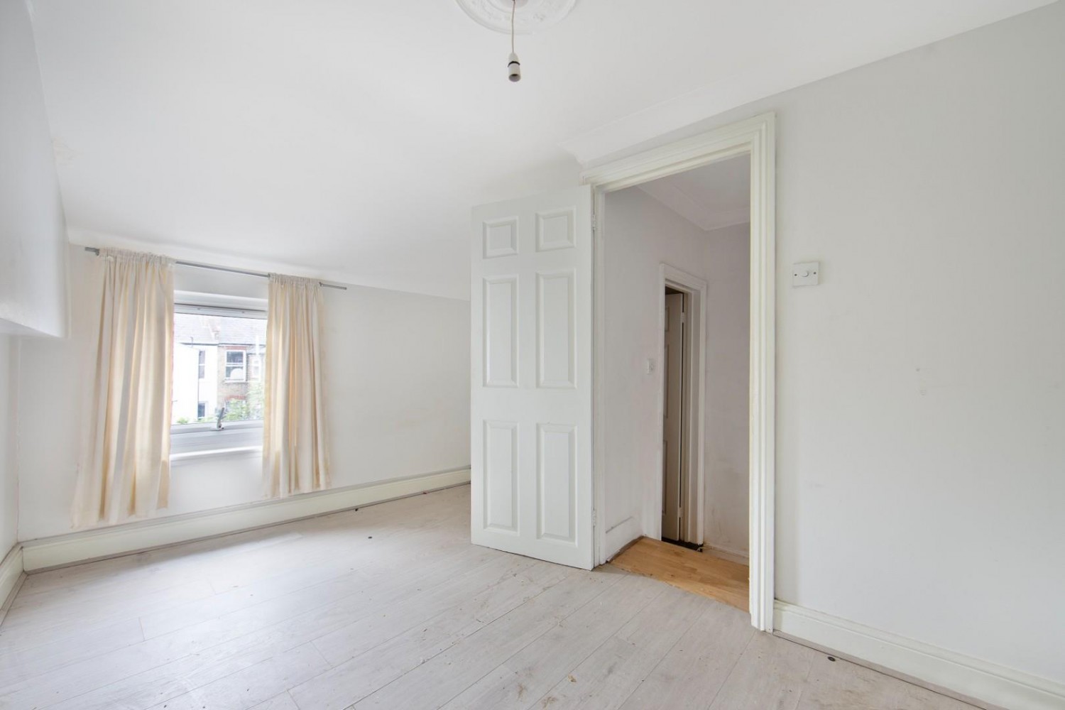 3 bedroom House for sale in Siddons Road, London