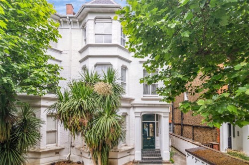 St Quintin Avenue, Ladbroke Grove, London, W10