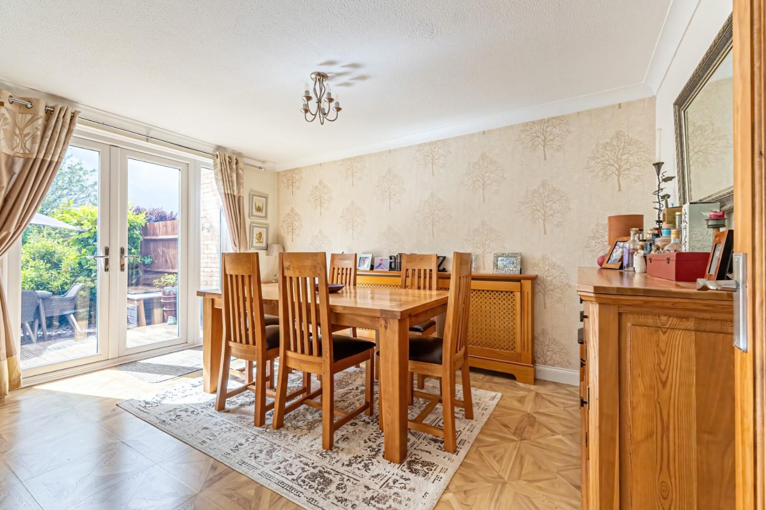 4 bedroom House for sale in Harrow Road, Leighton Buzzard