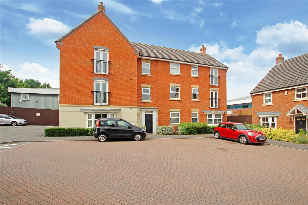 Pitchcombe Close, Redditch, B98 7HS