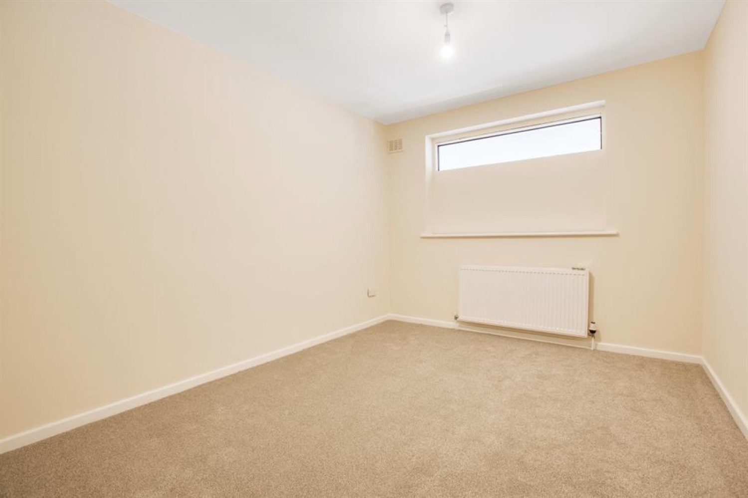 3 bedroom Bungalow to let in Avondale Drive, Astley, Manchester, M29 7ES