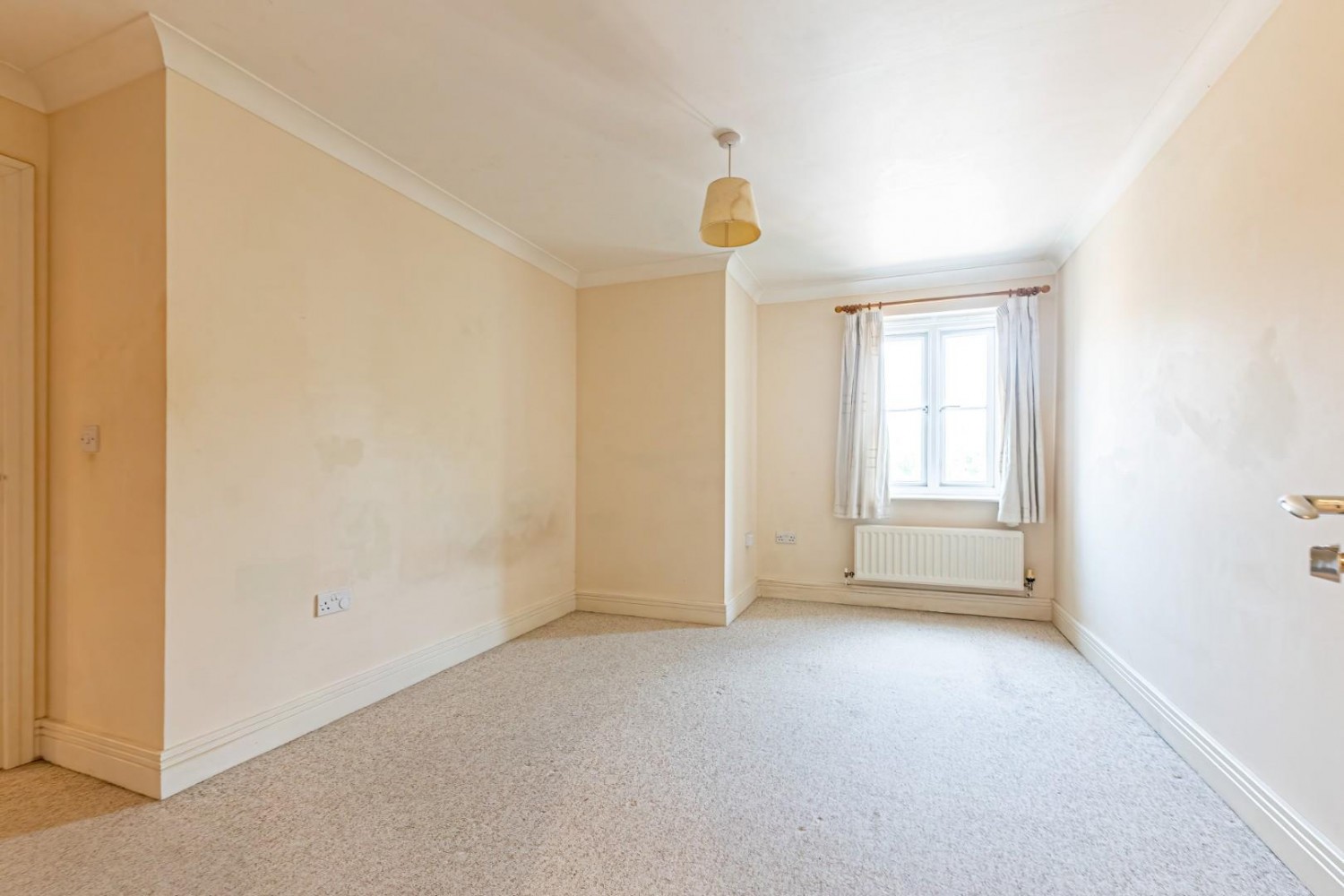 2 bedroom Flat for sale in Leighton Road, Leighton Buzzard