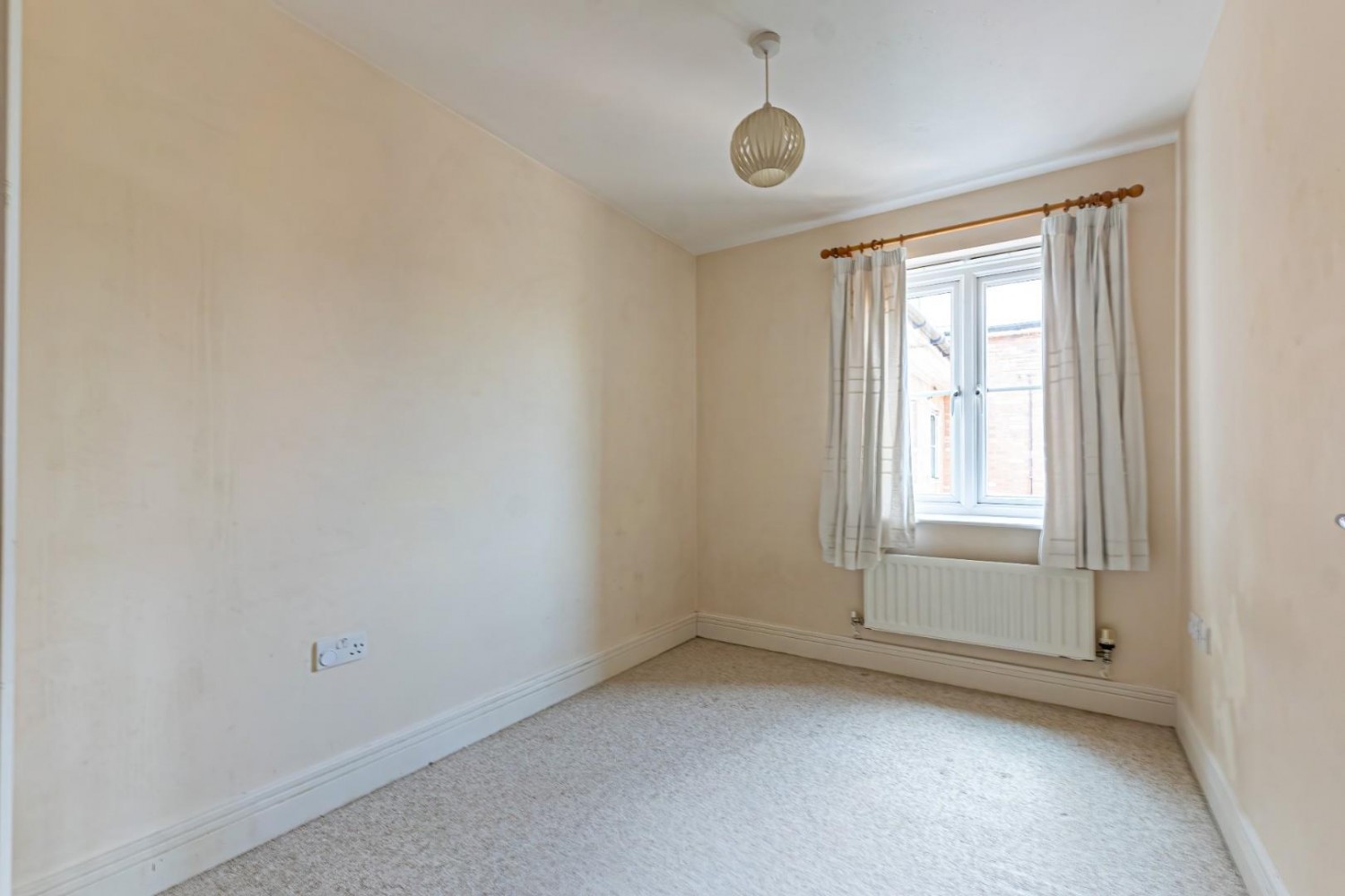 2 bedroom Flat for sale in Leighton Road, Leighton Buzzard
