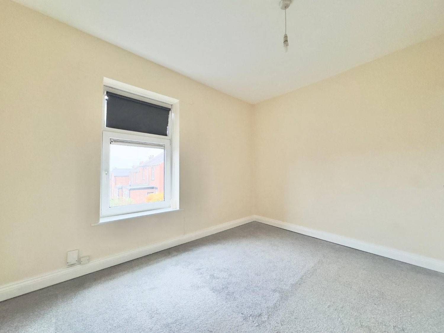 2 bedroom House to let in Cranbrook Street, Barnsley
