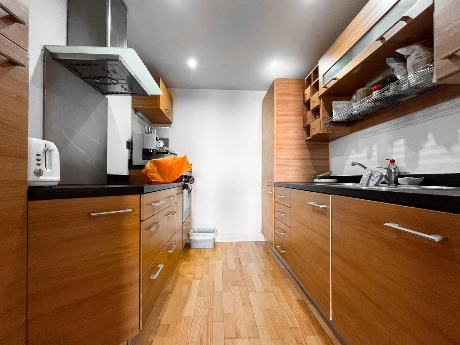 1 bedroom Flat to let in Crozier House, Clarence Dock , Leeds