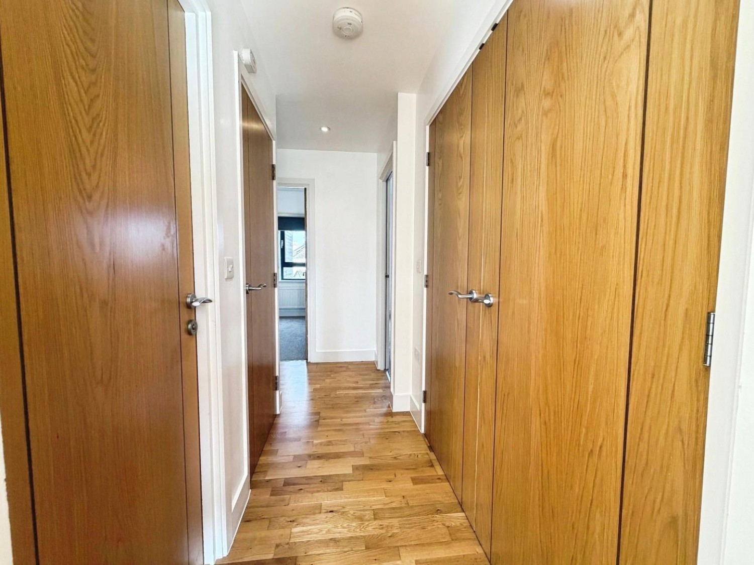 2 bedroom Flat to let in Fairway Apartments, Fairway, Bristol