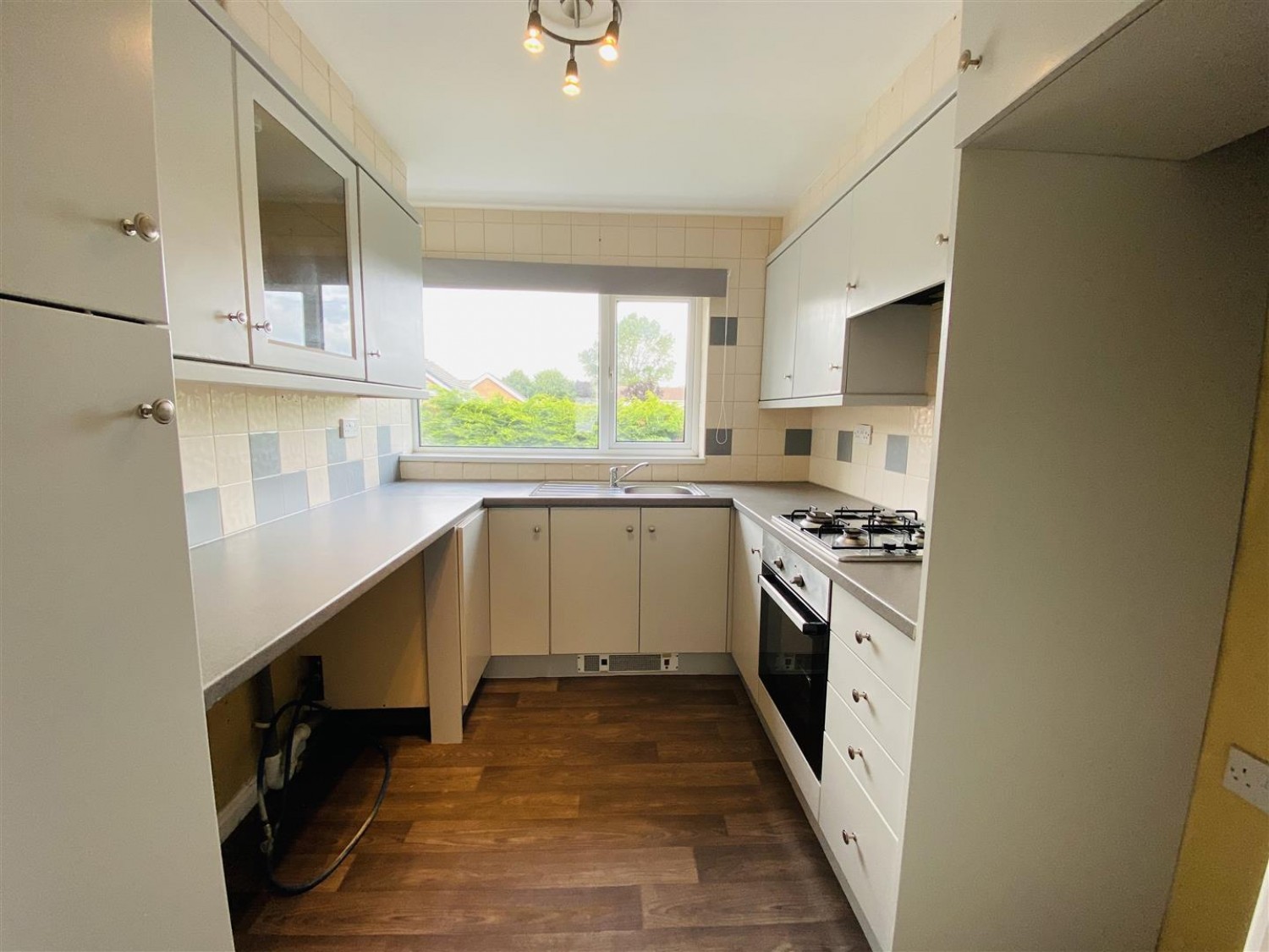 2 bedroom Flat to let in Roxby Avenue, Guisborough