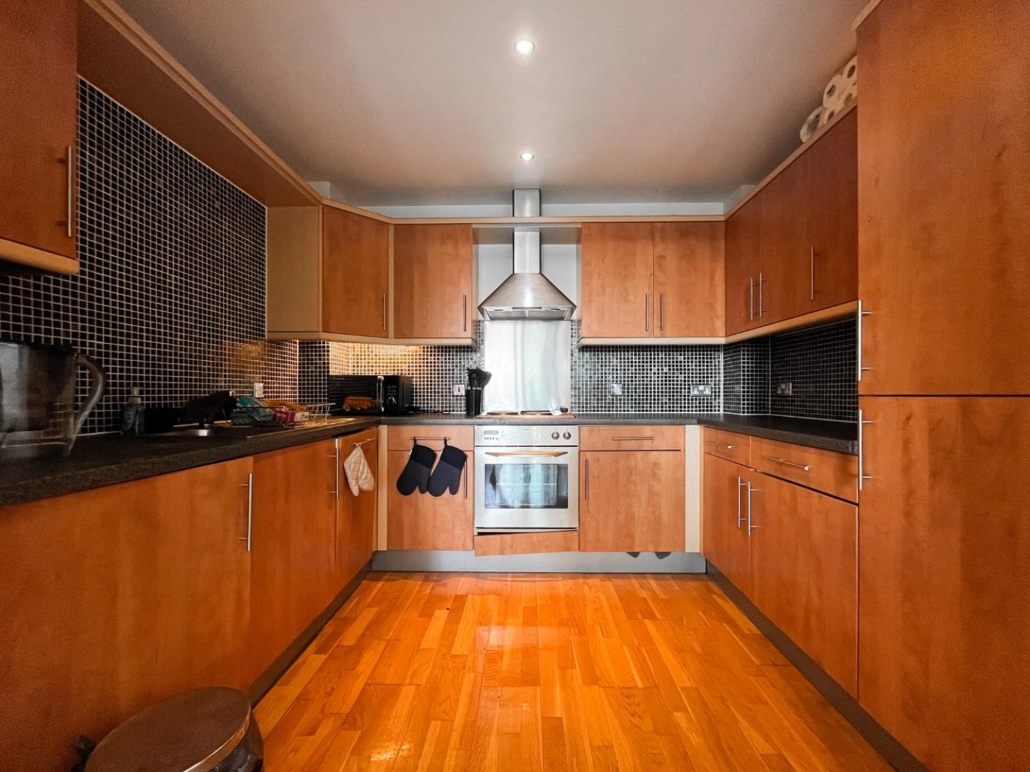 2 bedroom Flat to let in Whitehall Quay, Leeds