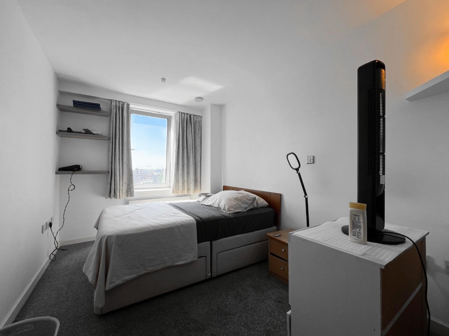2 bedroom Flat to let in Whitehall Quay, Leeds