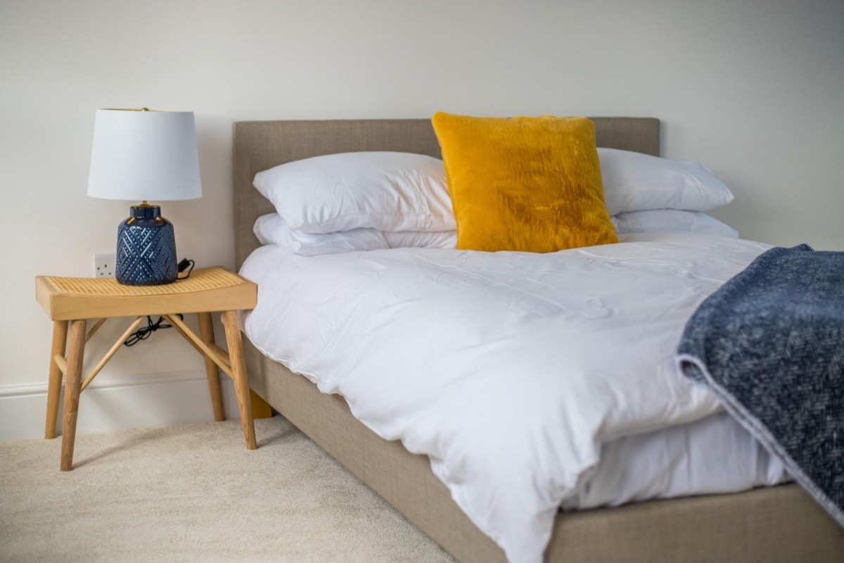 Bath Street, Staple Hill, Bristol, BS16 5NT