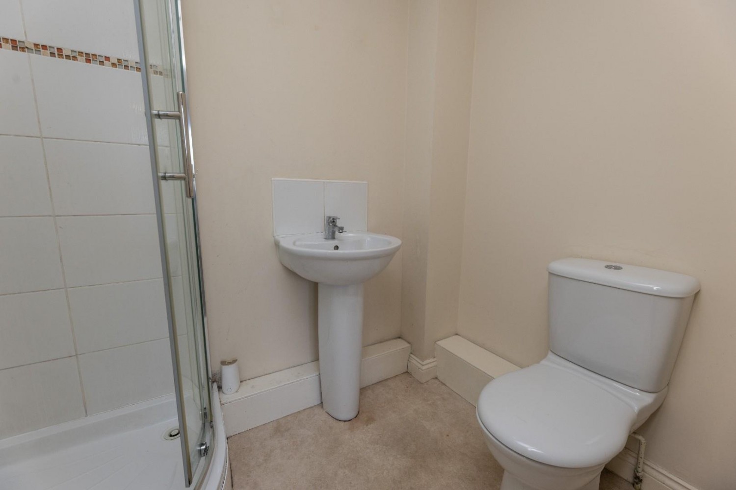3 bedroom House to let in Lo Lane, Ackworth, Pontefract