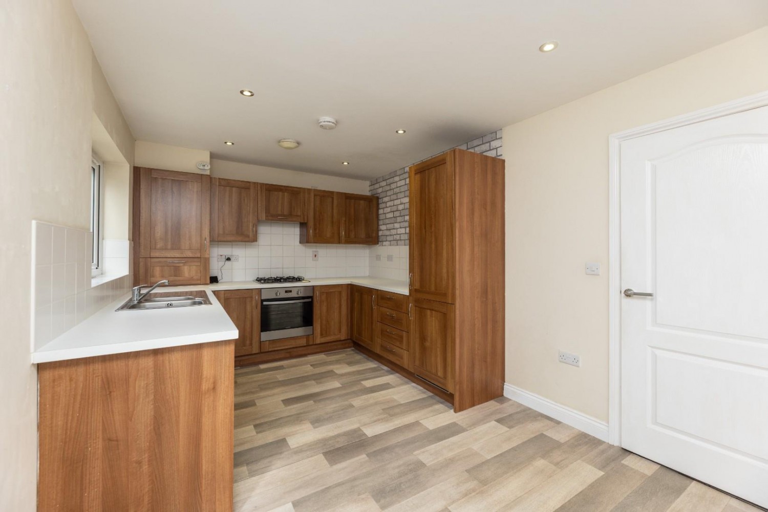 3 bedroom House to let in Lo Lane, Ackworth, Pontefract