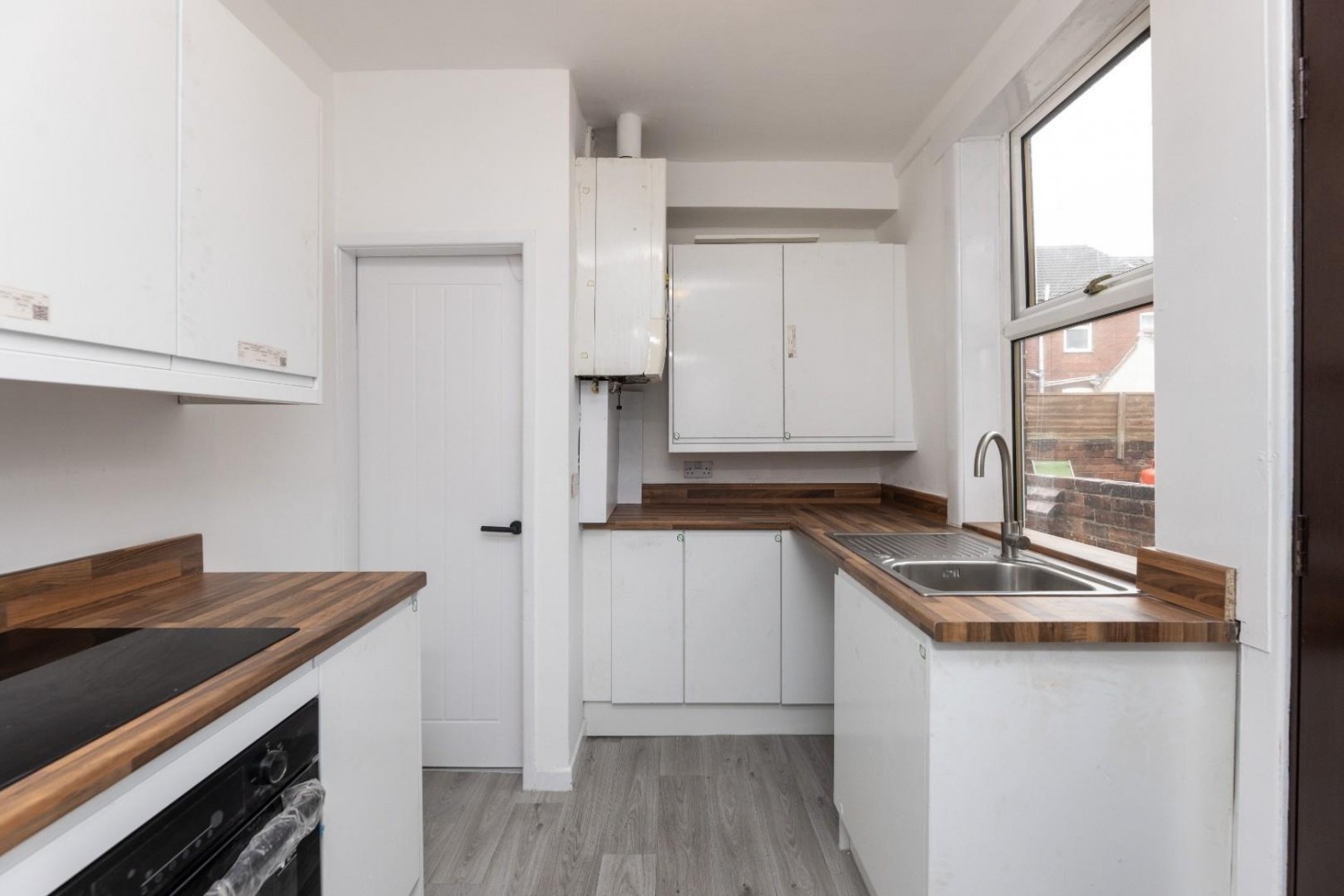2 bedroom House for sale in Hugh Street, Castleford