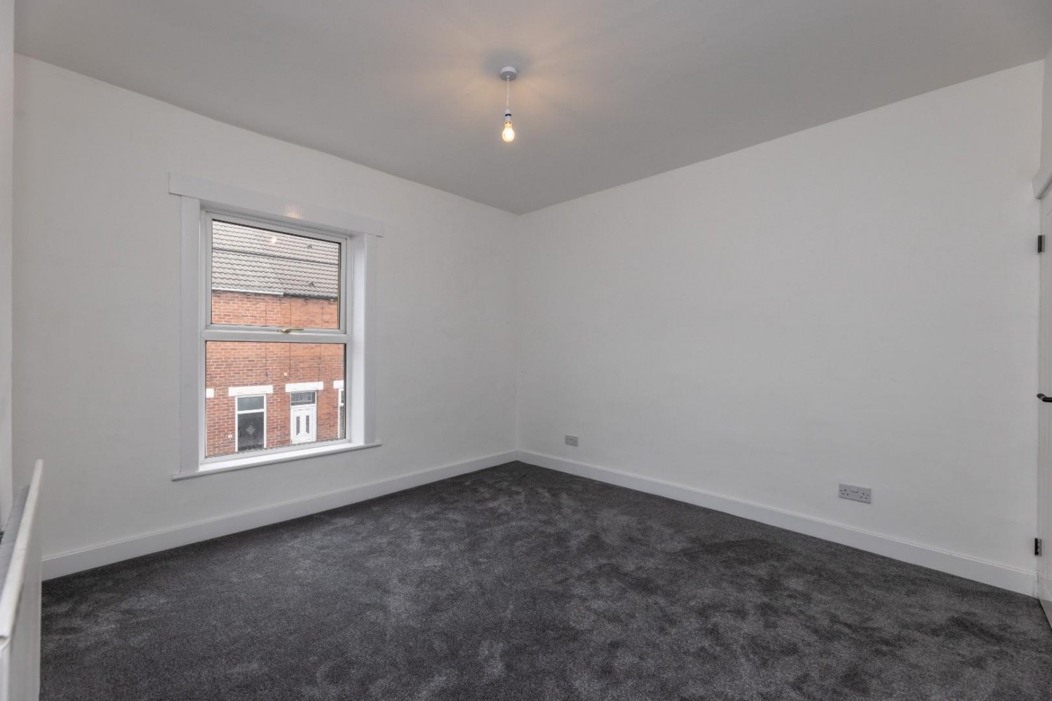 2 bedroom House for sale in Hugh Street, Castleford