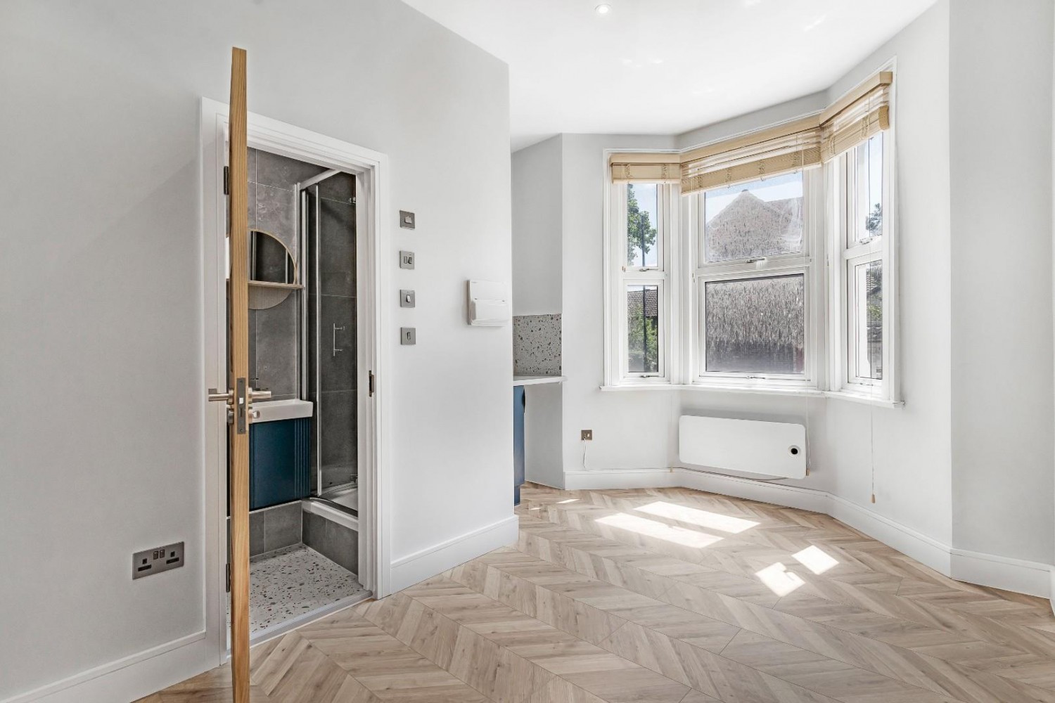 1 bedroom Flat to let in Daneville Road, London SE5
