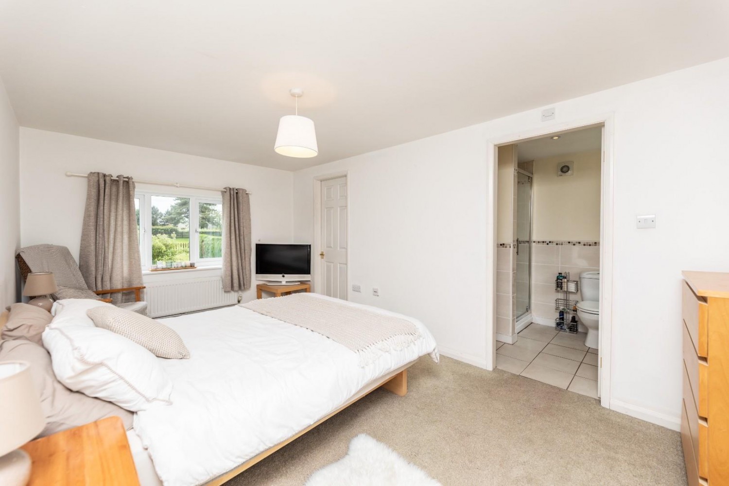 3 bedroom House to let in The Green, Sharlston Common, Wakefield