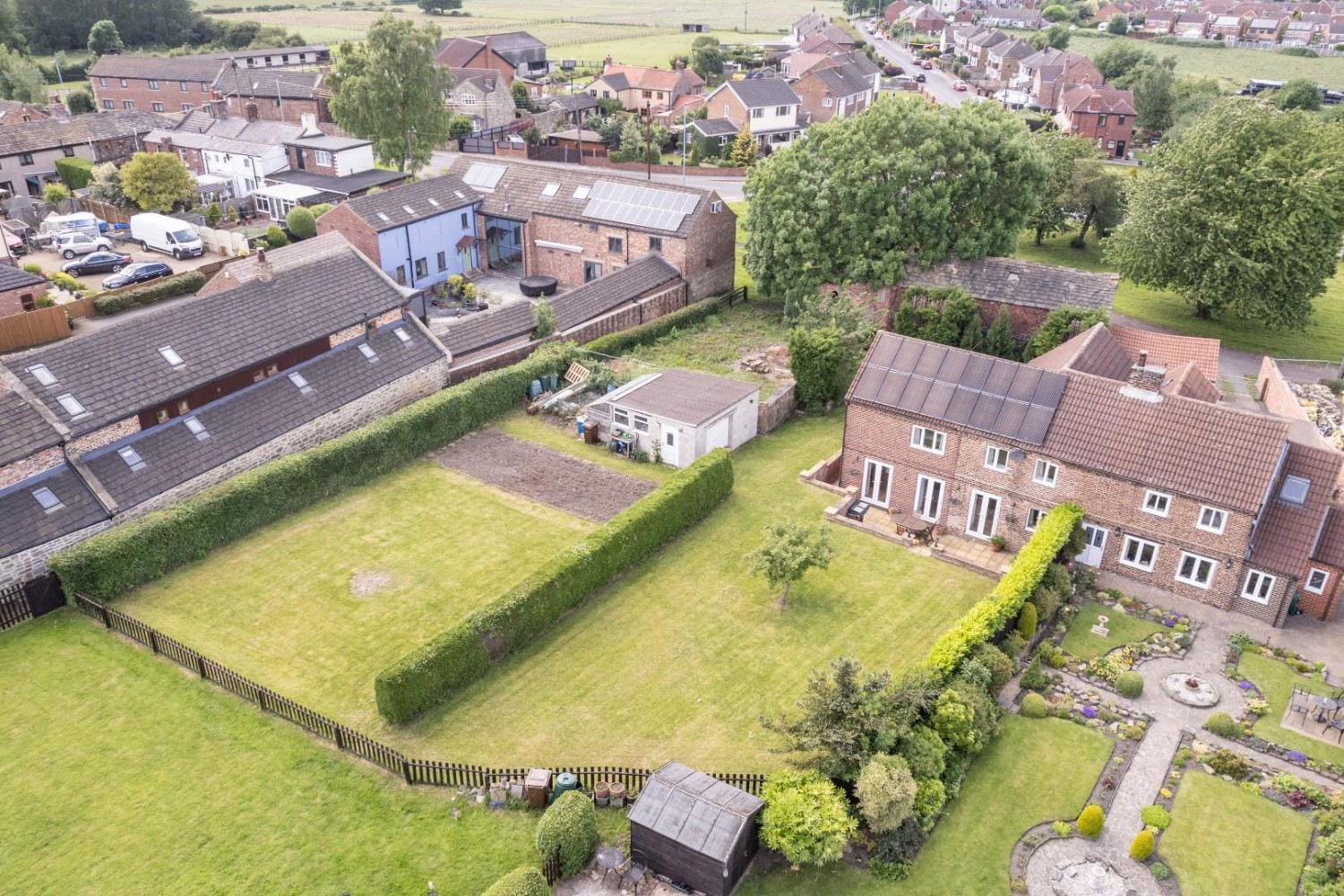 3 bedroom House to let in The Green, Sharlston Common, Wakefield