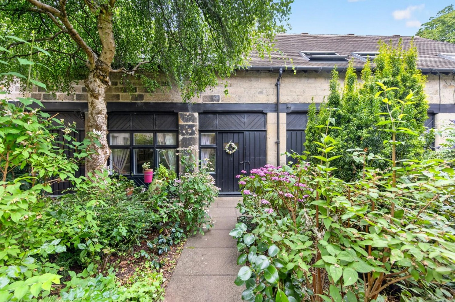 2 bedroom House for sale in Woodfield Drive, Harrogate